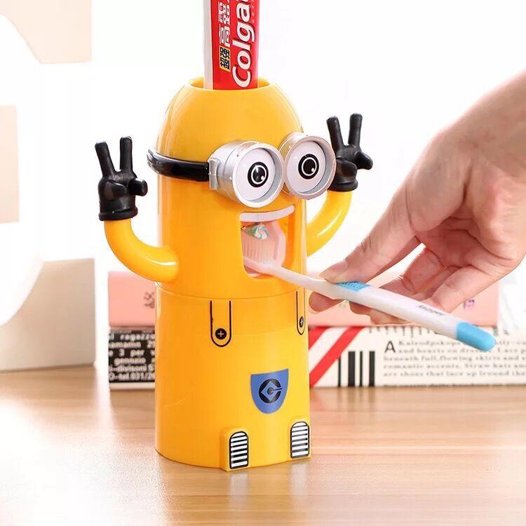 Creative Cartoon Toothbrush Holder Set