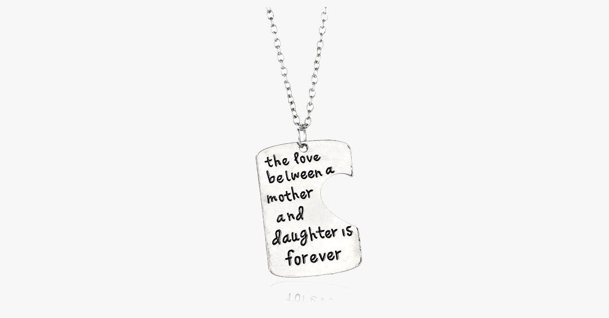 Daddy's Girl Mama's World Pendant Set
