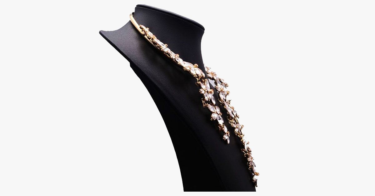 Chunky Crystal Flower Choker Necklace