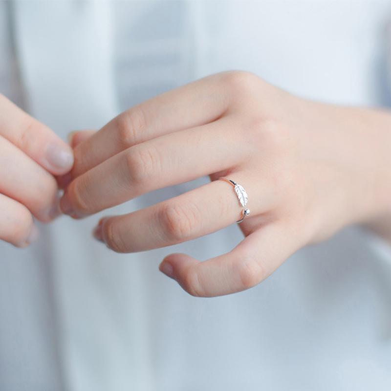 Adjustable Plume Ring