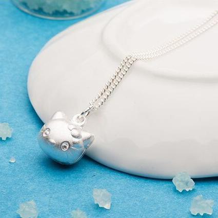 Cute kitty pendant