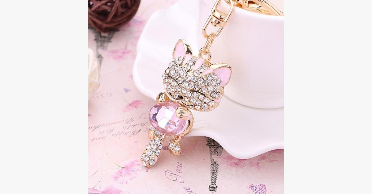 Cute Gold Cat Keychain – So That You Never Forget Your Keys Again!