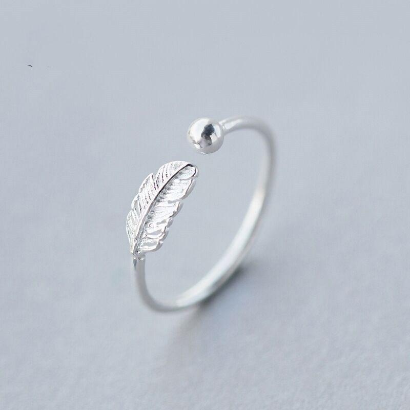 Adjustable Plume Ring