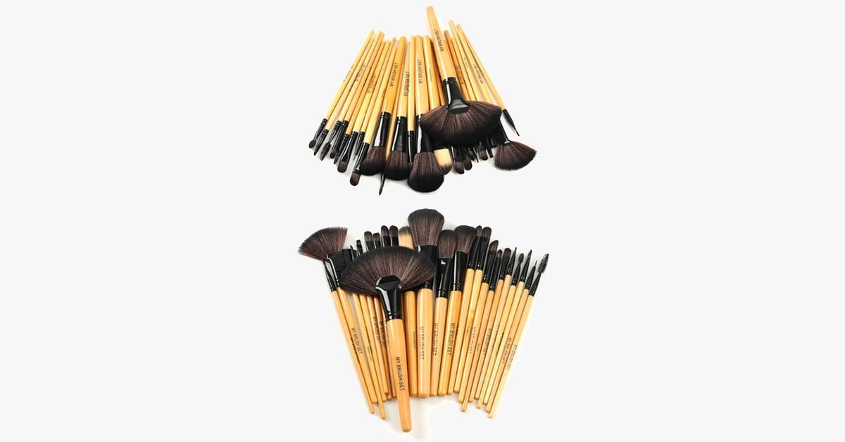 Deluxe Brush Set 24-Piece with Wooden Body