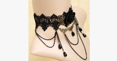 Dark Rose Choker