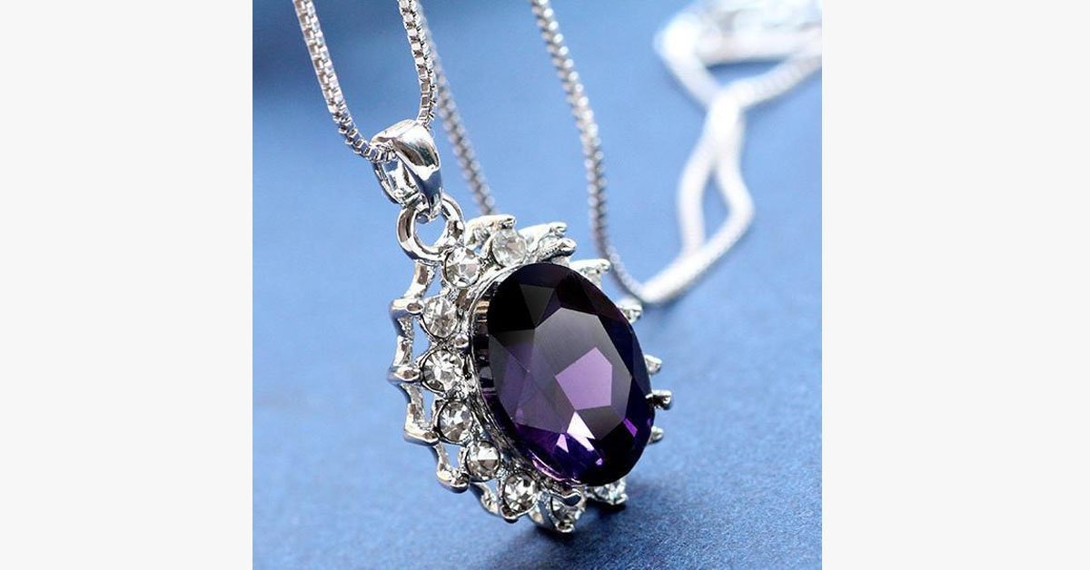 3 Carat Handcrafted Alexandrite Pendant with Silver Plated Chain