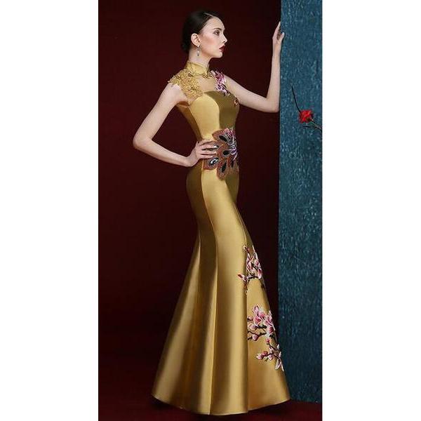 Chinese Traditional Bride Wedding Cheongsam