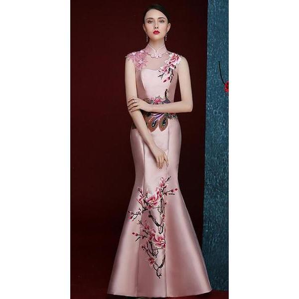Chinese Traditional Bride Wedding Cheongsam