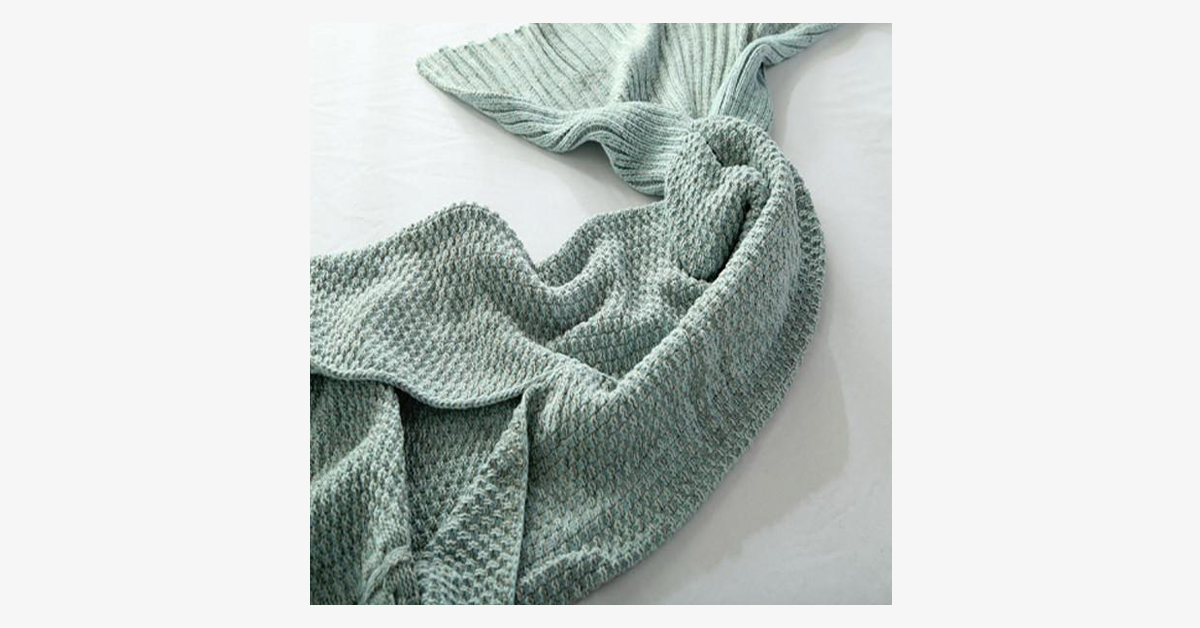 Cozy Cotton-Knit Mermaid Tail Blanket